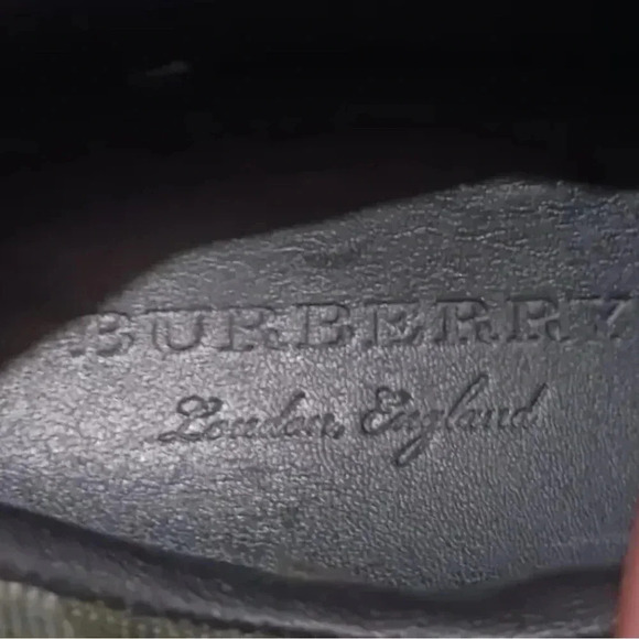 Burberry women’s shoes size 38 - Picture 12 of 12